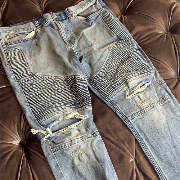 Men’s Pacsun Stacked Skinny Biker Jeans with texture and ripped details - Picture 3 of 7